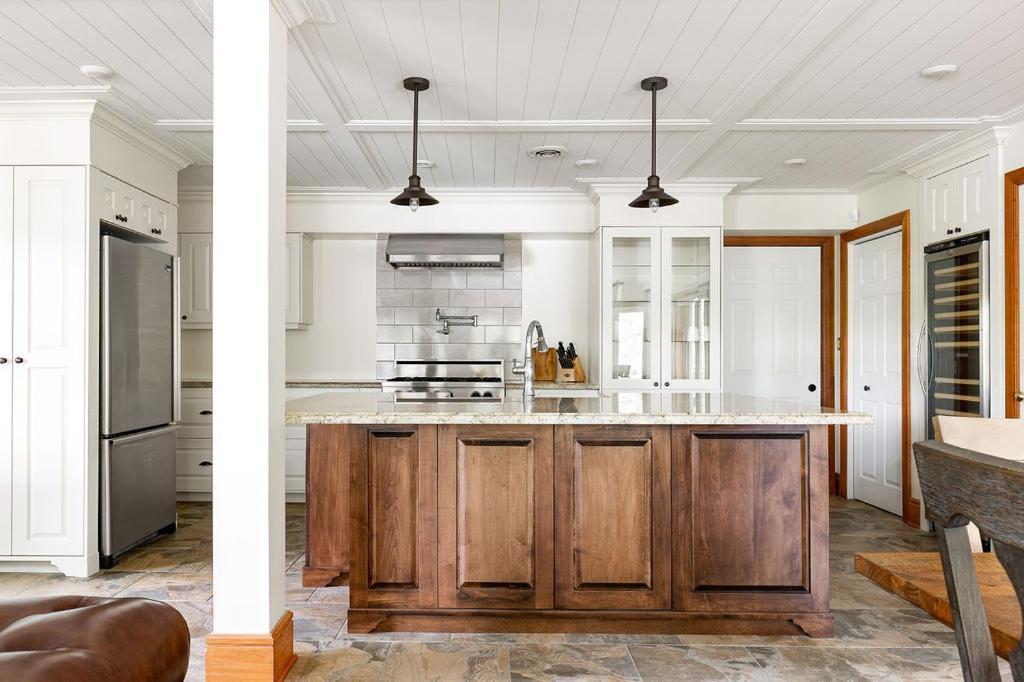 Fairy Bay Lakehouse Inn